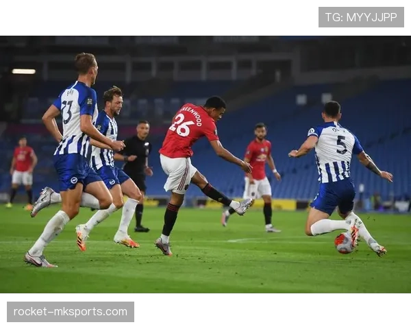 英超多队状态回暖,联赛竞争格局愈发激烈 英超多队状态回暖,联赛竞争格局愈发激烈