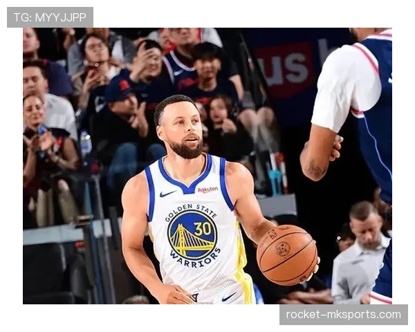 格林为库里挡拆制造错位，较上季提升空位三分效率